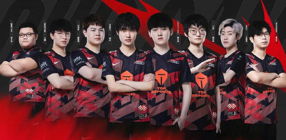 脚出球被逼 脚出球被逼