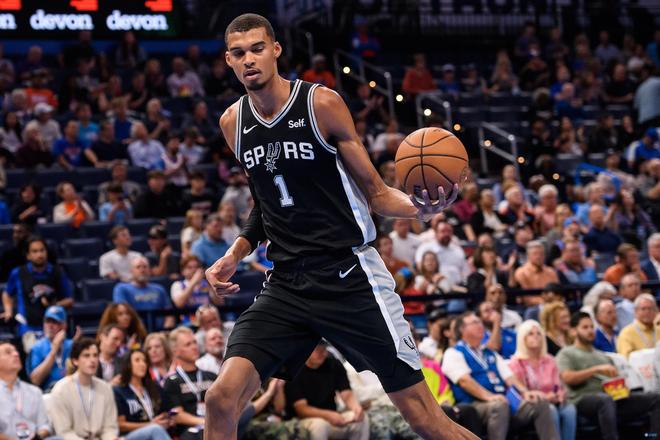 并通过创作 并通过创作